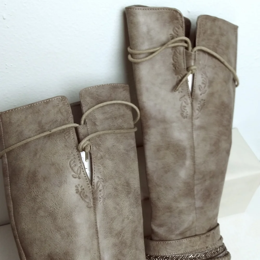 Not Rated Size 6 Gray Stone Knee High Boots Women's Side Zip Western Casual